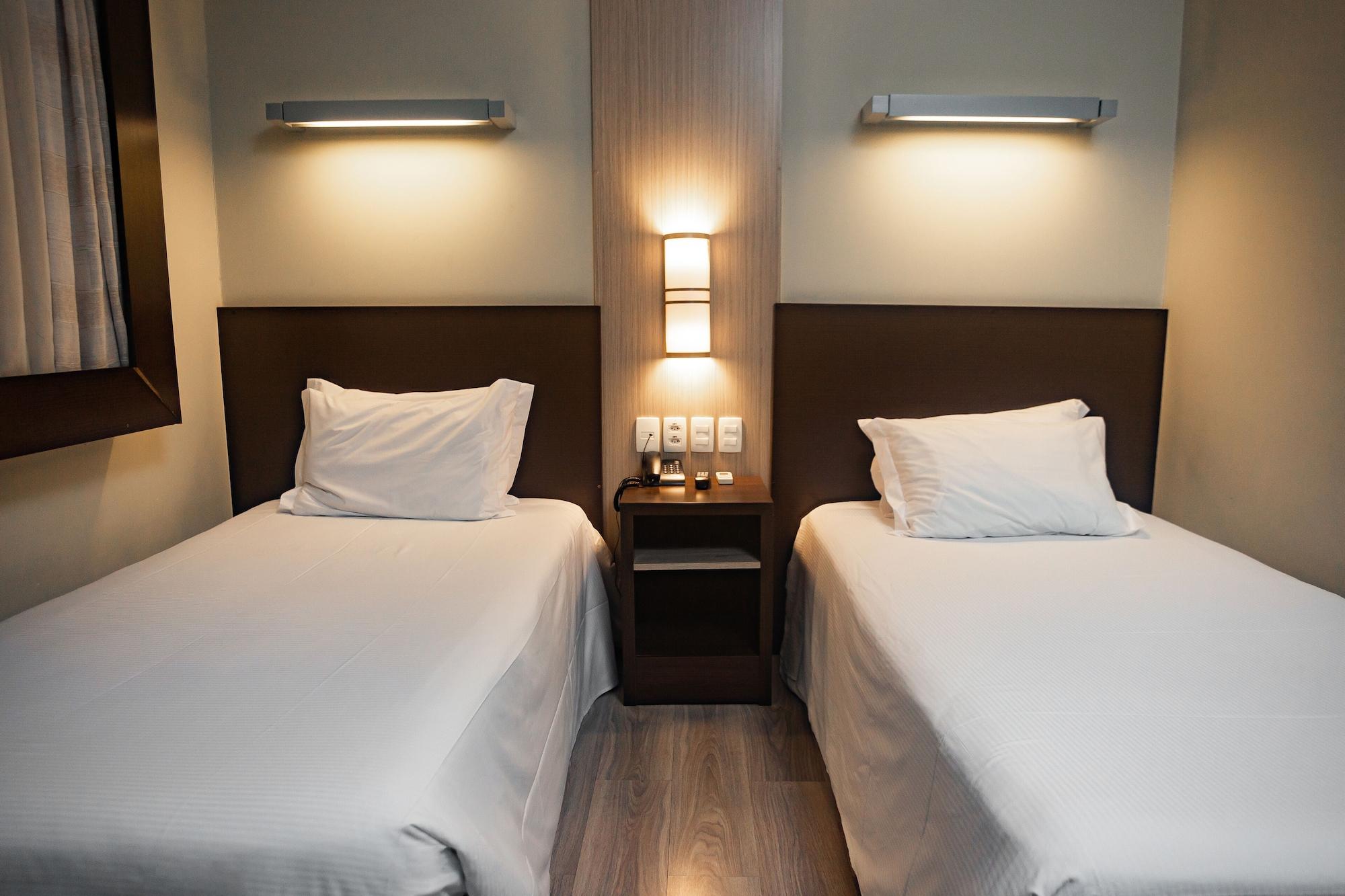 Master Cosmopolitan Moinhos De Vento Hotel 4*