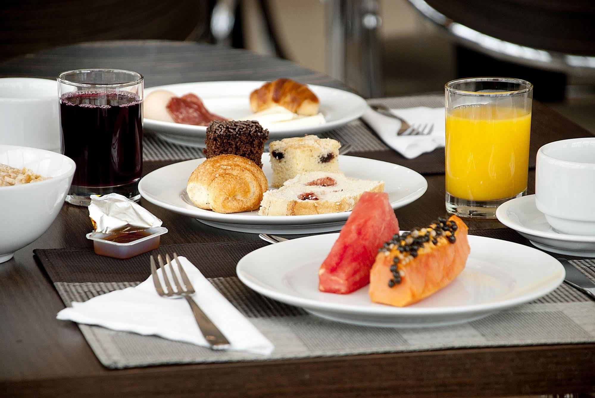 Master Cosmopolitan Moinhos De Vento 4* Porto Alegre